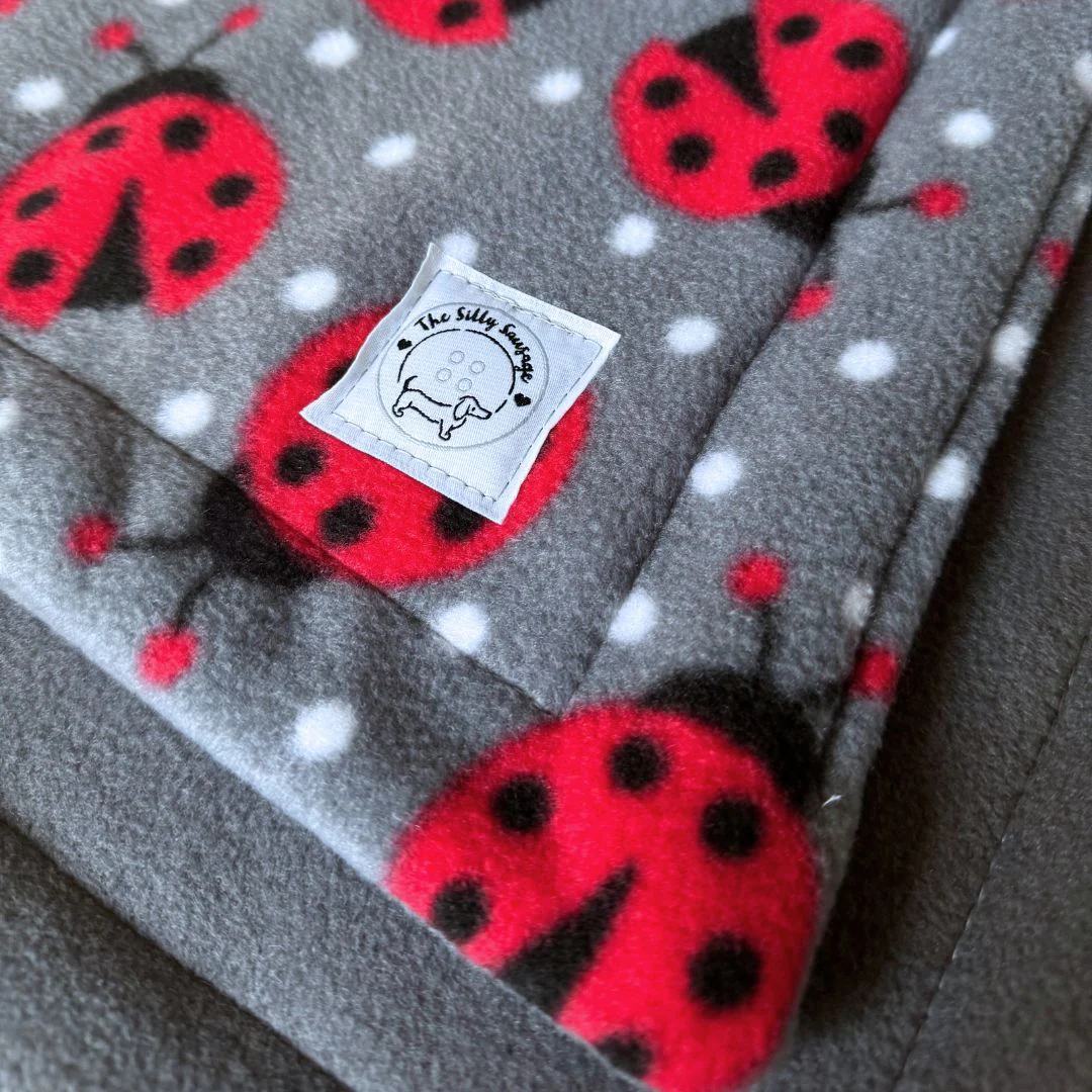 Luxury Reversible Polar Fleece Blanket - Image 3